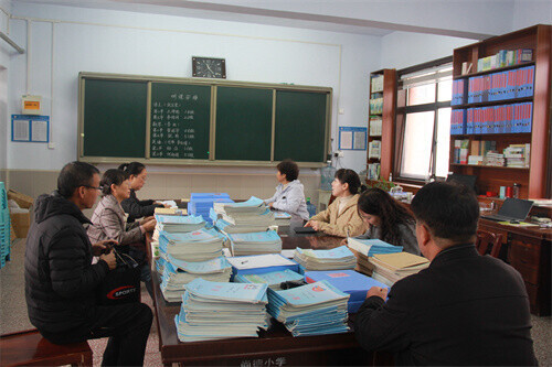 夯实常规促提升 专业引领谋发展——渑池县教师发展中心走进尚德小学开展教学检查与评价活动